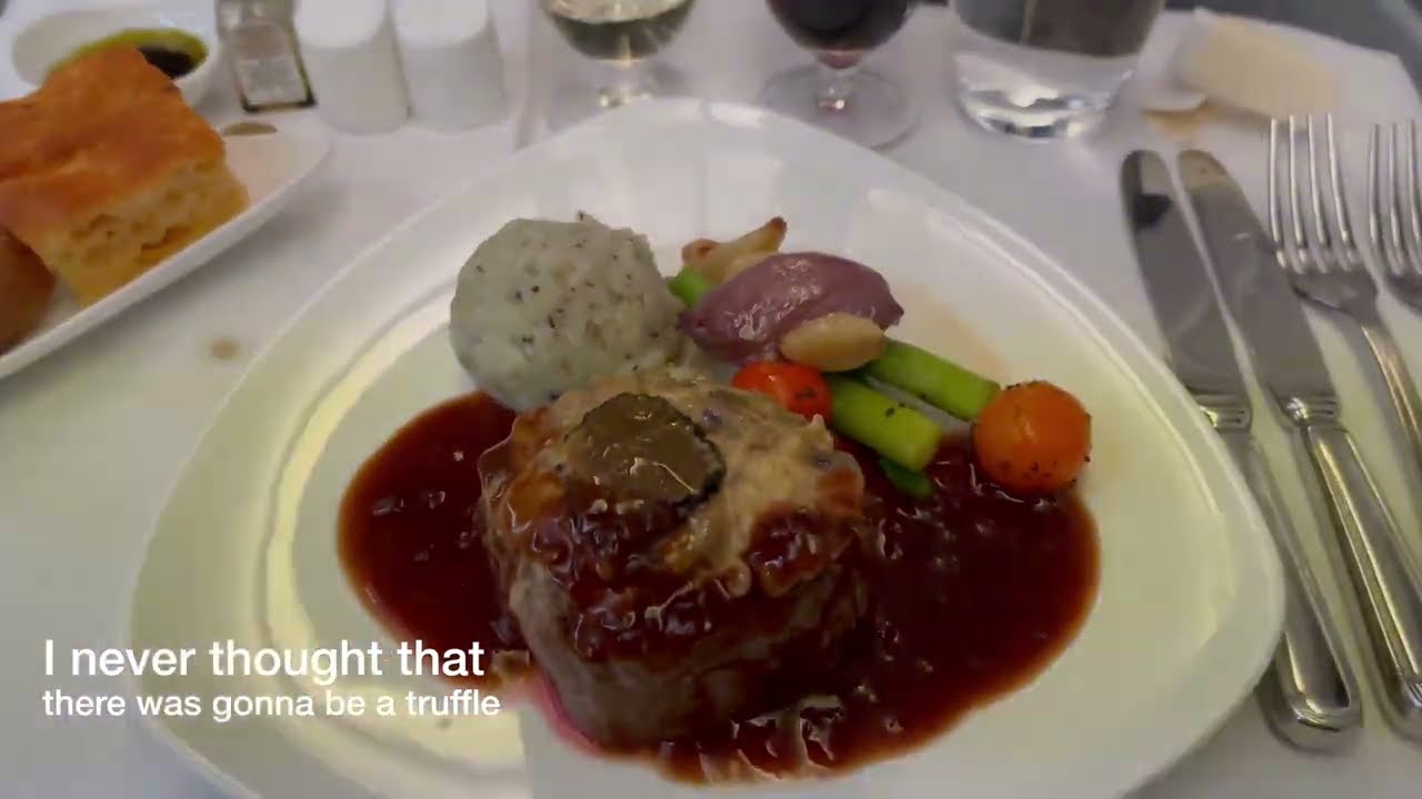 Asiana Airlines Business Suite Lounge thumbnail