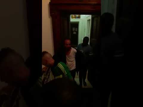 Il video del post aggressione nel centro di accoglienza migranti di Sulmona