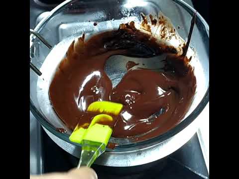 #shorts 🌹 chocolate ganache 🌹how to make chocolate ganache at home 🌹 2 ingredients chocolate ganache