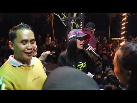 ADE ASTRID PUKAH LIVE ANGKRINGAN TEH ITA LD PRO