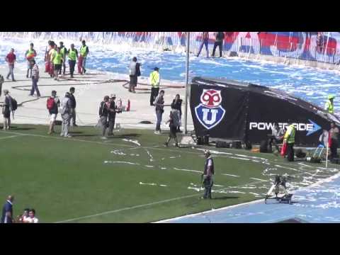 "Entrada de Universidad de Chile al Superclasico" Barra: Los de Abajo • Club: Universidad de Chile - La U