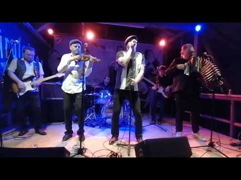 Pirulainen - Rakkautta ja kylmää jäätä @pirulainen_orkesteri @laurikotamaki3026 