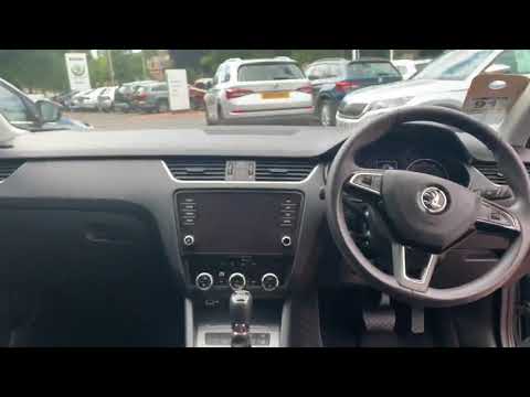 SKODA OCTAVIA ESTATE (DSG AUTOMATIC)