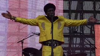 Charles Bradley &amp; his Extraordinaires - You Put the Flame On It @ Wayhome in Oro-Medonte