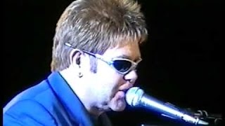 Elton John - Hull Super Stadium 2003 concert reports