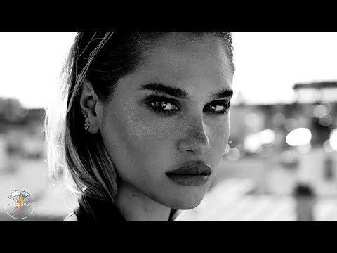 Rammor x LissA x Chaël - Lights Go Out