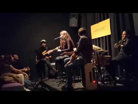 Ezgi Alas Konseri Canlı