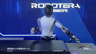 星动纪元正式发布全新全尺寸双足人形机器人【星动L7】！55自由度，360°大旋转，街舞叠衣服都在行，手速堪比电竞选手！