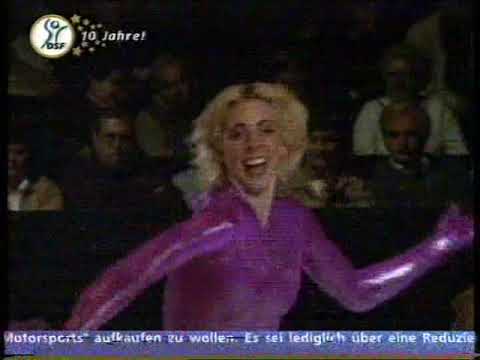 Lucinda Ruh (SUI) - Scott Hamilton Show 2002