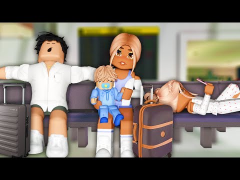 ✈️ OUR FLIGHT WAS *DELAYED* | Bloxburg Family Roleplay