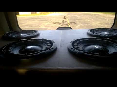 Soundstream x3122 + Stetsom ex13500 eq..