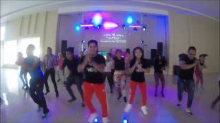 Mark B  Aceite en la cintura by MD TWINS