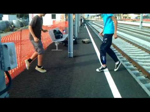 Momo & Enes Jumpn aufm Strich xD