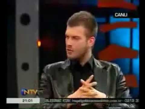 Kivanc Tatlitug (Boşnak kökenli)