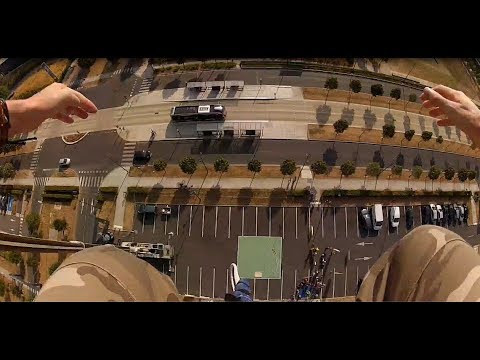 The Dil'mic Life_Dil'mic_(Clip Officiel)_ADLR Records 20_JUM 84