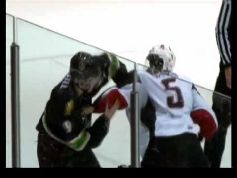 Mark McNeill vs Travis Brown