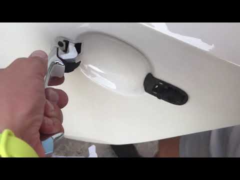 Как снять заднюю ручку двери поло. Как снять заднюю ручку двери поло. Снятие задней наружной ручки фольксваген поло. Как снять заднюю ручку двери поло. Ручка двери фольксваген бора.