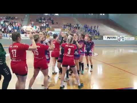 Proslava naslova prvakinja HRK Grude