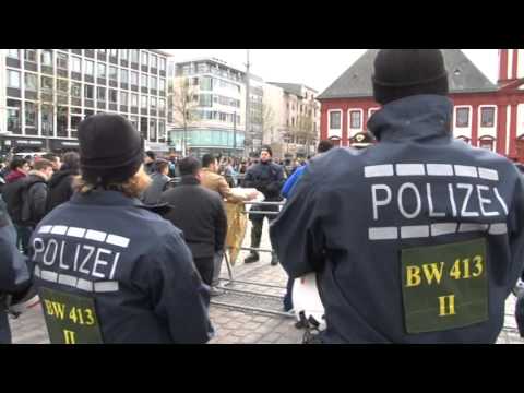 23.03.2014 - Mannheim: Hooligans nutzten Salafisten.Demo für Krawall