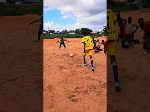 Skills 🤯🤯🤯 #viral #football #footballskillschallenge
