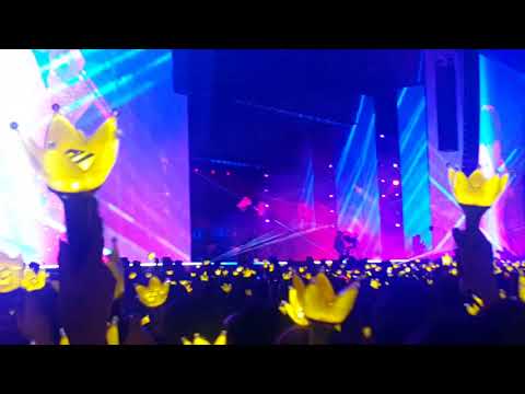 Hands Up - Bigbang Last Dance in Seoul opening 171230