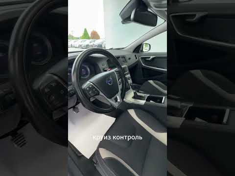 фото volvo v60 i 0