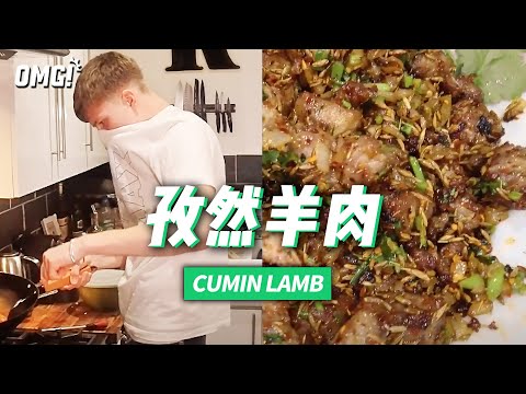 英国小哥在家煮螺蛳粉差点被家人赶出门 小马逛吃