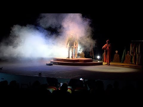 الجمهور الوجدي يتواصل مع مسرحية "سيدي عبد الرحمن المجدوب"