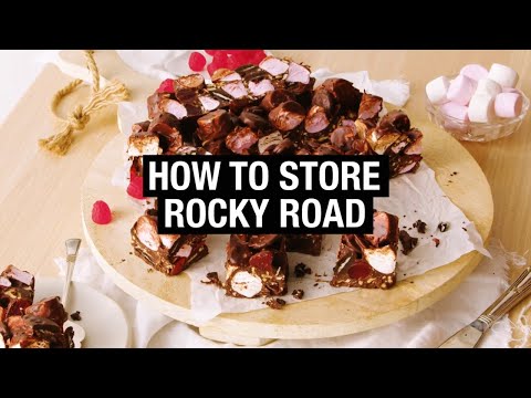 How to store and cut rocky road