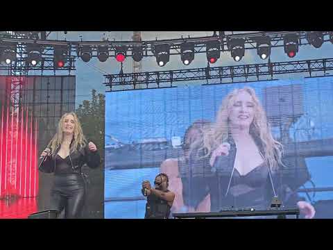 E-rotic - Help Me Dr Dick (90'S Explosion Praha)