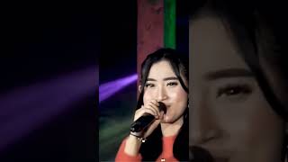 Download lagu TEMBANG TRESNO YENI INKA ADELLA mp3