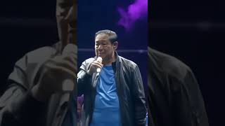 Download lagu Keren Pak!!!momen Pak Sby nyanyi lagu' pelangi dimatamu' #jamrud #pelangidimatamu #sby #lirikmusic mp3