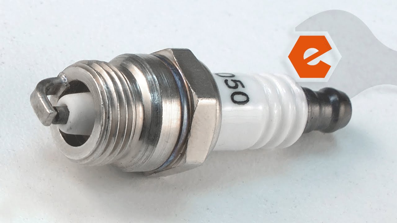 Replacing the Spark Plug