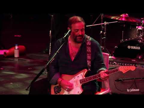 The Mavericks - Beer Barrel Polka / Rolling Along