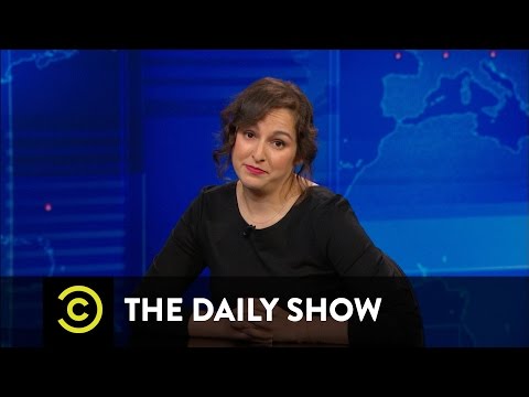 The Daily Show - ドナルド・トランプ氏、ラテン系の投票に照準を合わせる (The Daily Show - Donald Trump Set His Sights on the Latino Vote)
