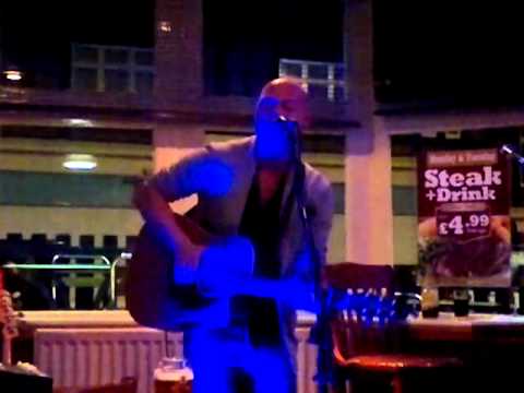 Dave Lynas Aint No Sunshine Live @ The Beaconsfield