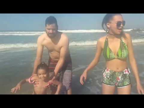 Diversão na praia em família(ferias de julho em Itanhaém Júlia & Sophia primeira vez na praia.