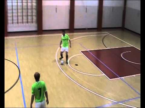 081015.Tiro libero e gol Vincenzo, occasione Molveno e parata Clan Pizz. La Nave 6-3