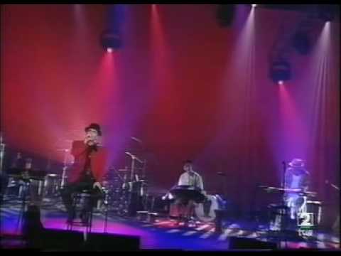 Videoclip de Cancion Para La Magdalena (En El Luna Park - Argentina) — Joaquín Sabina