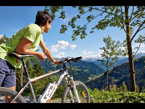 GROSSARLER HOF: Mit dem E-Bike auf die Mooslehenalm