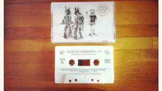 Pickled Herring Punk: Makeouts - Futuristic Visions (2011)