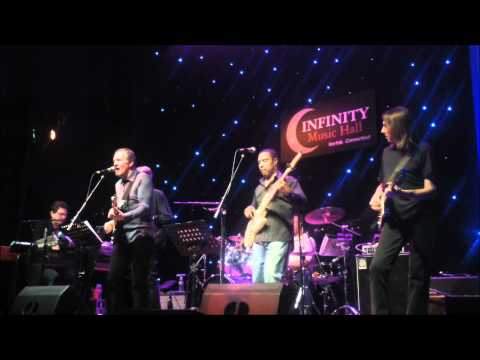 Sideguys and Hamish Stuart, The Harder they Fall.wmv