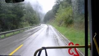 preview picture of video 'Shuttle Bus In Jiuzhaigou National Park'