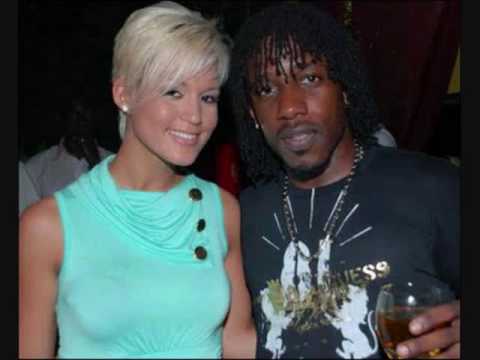 Tami Chynn & Wayne Marshall - Nothing Else