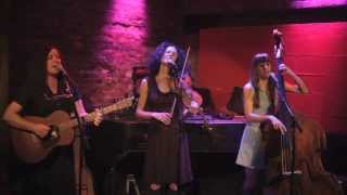 Jan Bell and The Maybelles perform The Miner's Bride (Karen Dahlstrom)