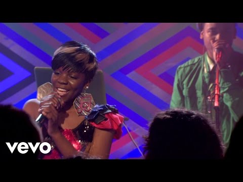 Rye Rye - Shake It To The Ground (Live Rising)