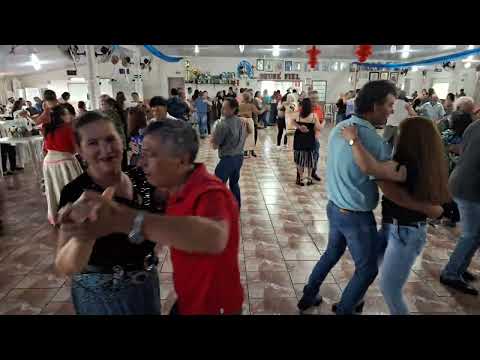 Muita dança na terceira idade de Mangueirinha no Paraná(com marcos e margarida)