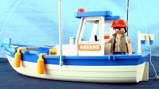 Playmobil Fishing Boat Story - Fisherman catches 3 fish story for kids - Learn to count to 3