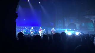 HAIM performs “Ready For You” live