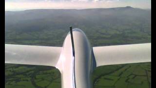 preview picture of video 'Southerly Wave off the Brecon Beacons. 28/9/11.'